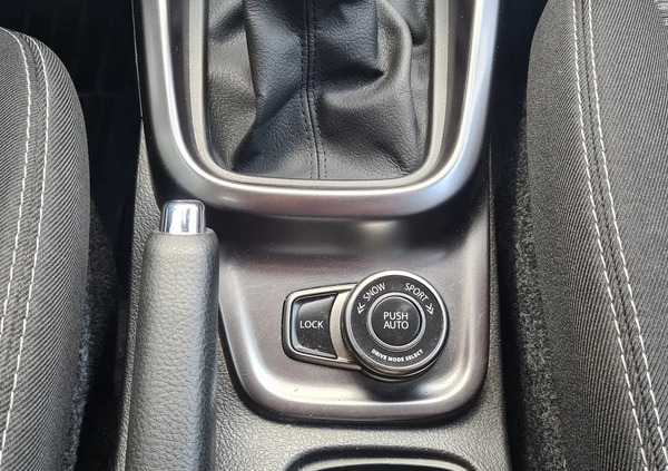 Suzuki Vitara cena 83900 przebieg: 51300, rok produkcji 2019 z Milanówek małe 154